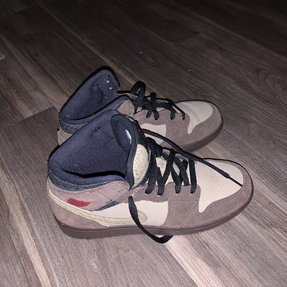 AIR JORDANS | RETRO ONE